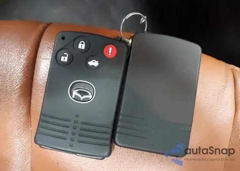 2007 Mazda Mx-5 Grand Touring z USA, uszkodzony, nr VIN JM1NC25F470136826